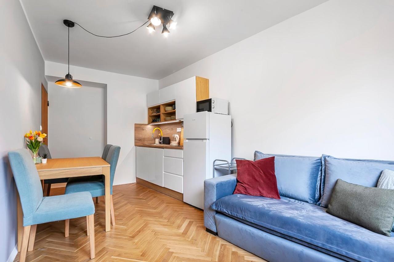 Popular Location / Street View / 4 Ppl / Netflix Apartment Praha Bagian luar foto